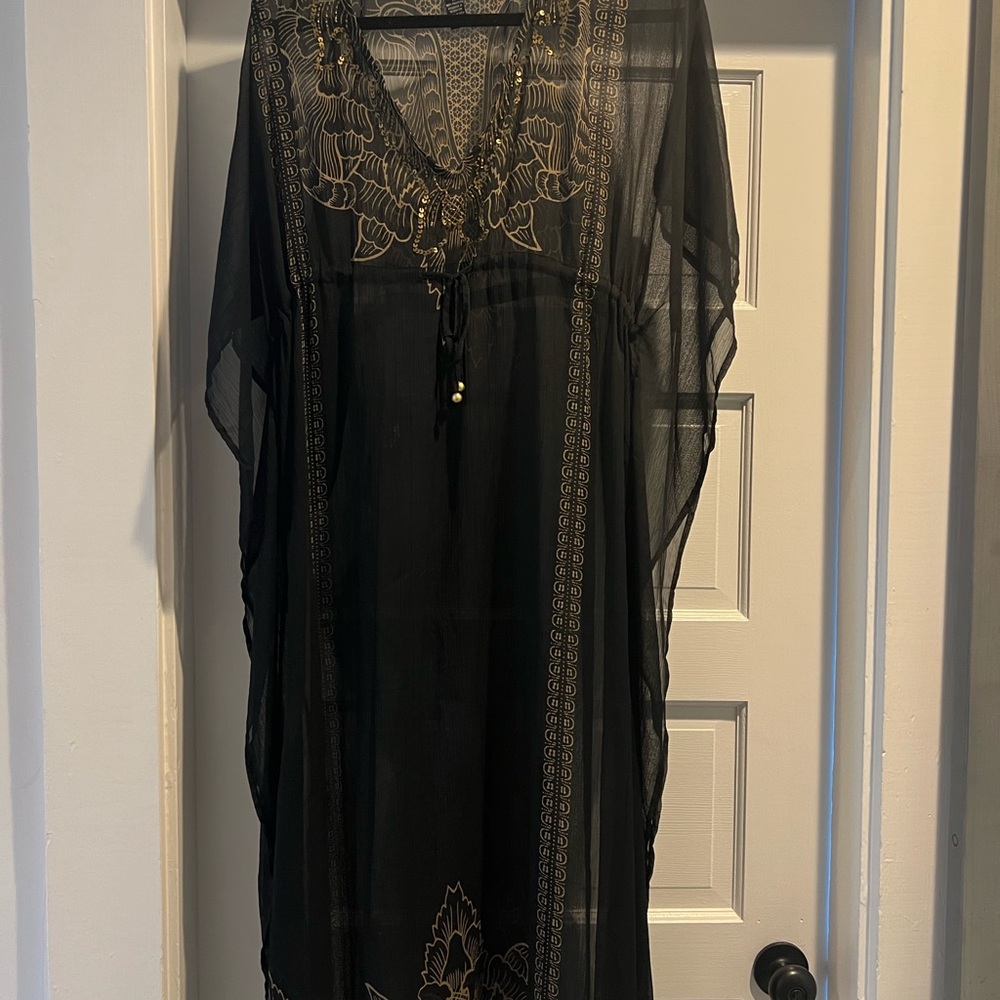 Chic Black and Gold Women's Swim Coverup
